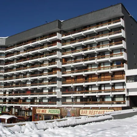 Lumineux Avec Acces Direct Aux Pistes, Balcon Sud Et Proche Des Commodites - Fr-1-344-959 *